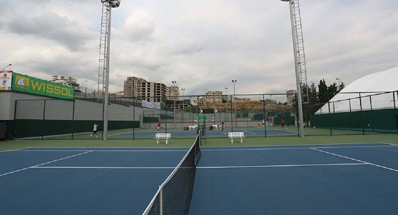 Tbilisi Apartment Tennis Court Esterno foto